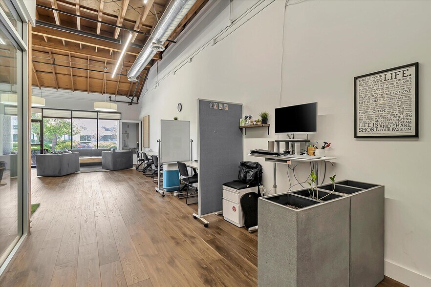 More Photos Of 260 Main St, Redwood City Loft Creative Space For Sale