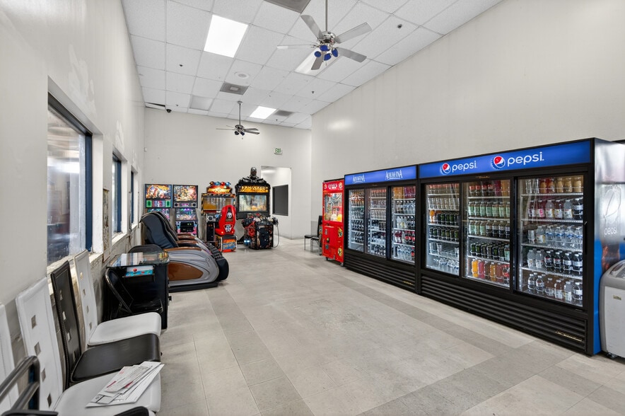 More Photos Of 8641 Sepulveda Blvd, North Hills Carwash For Sale
