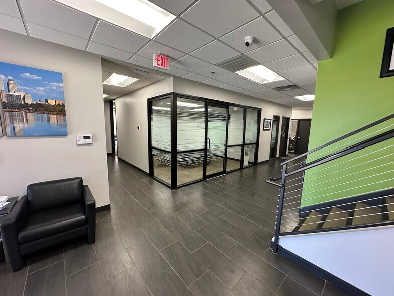 More Photos Of 1616 S Main St, Tulsa Office For Lease