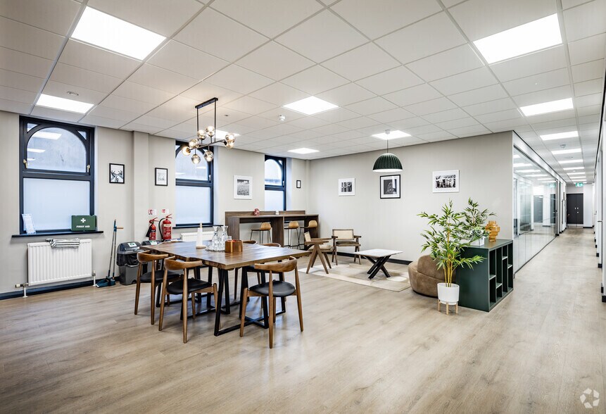 More Photos Of 33-34 Winckley Sq, Preston Coworking Space