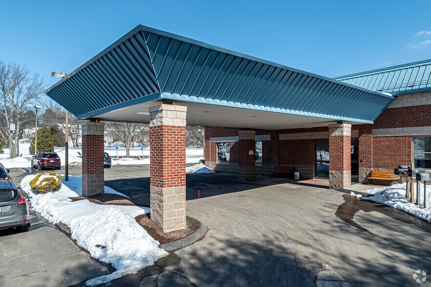 More Photos Of 460 Hartford Tpke, Vernon Rockville Medical For Lease