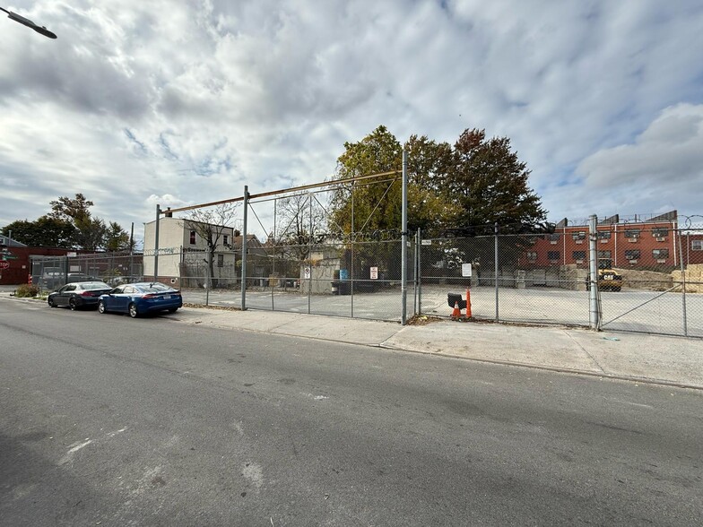 More Photos Of 322 Barbey St, Brooklyn Land For Lease