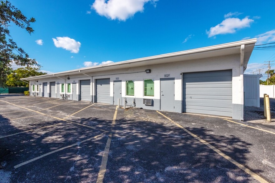 More Photos Of 518 N G St, Lake Worth Beach Warehouse For Lease