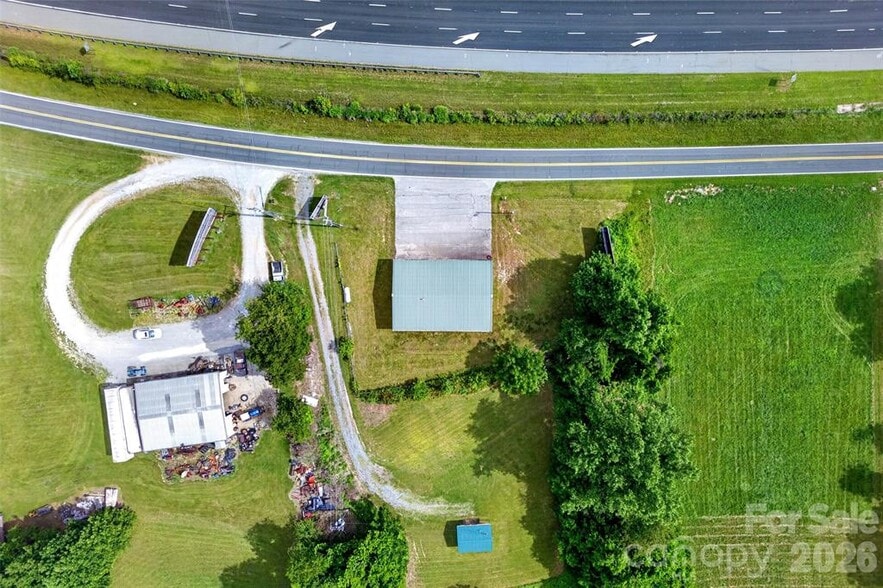 More Photos Of 533 Catawba River Rd, Old Fort Flex For Sale