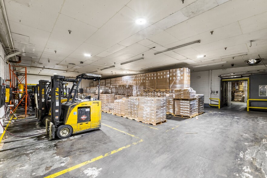 More Photos Of 1601 E 4th Ave, El Paso Industrial For Sale