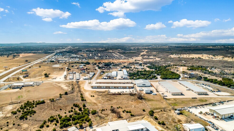 More Photos Of 125 M and M Ranch Rd, Granbury Warehouse For Lease