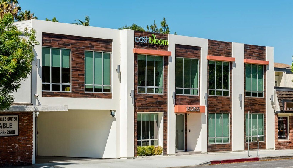 More Photos Of 13263 Ventura Blvd, Studio City Office For Lease