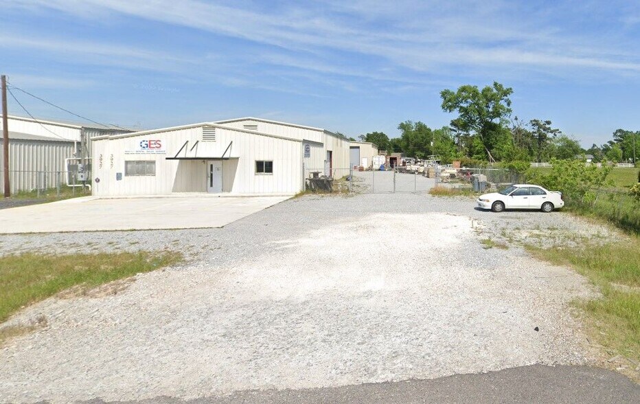 Primary Photo Of 3927 Highway 27, Sulphur Light Distribution For Lease