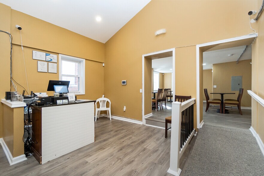 More Photos Of 474 W Main St, Kutztown Storefront Retail Residential For Sale