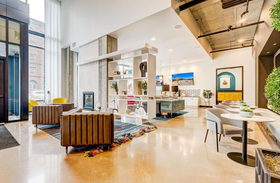 More Photos Of 615 S 8th St, Minneapolis Apartments For Lease