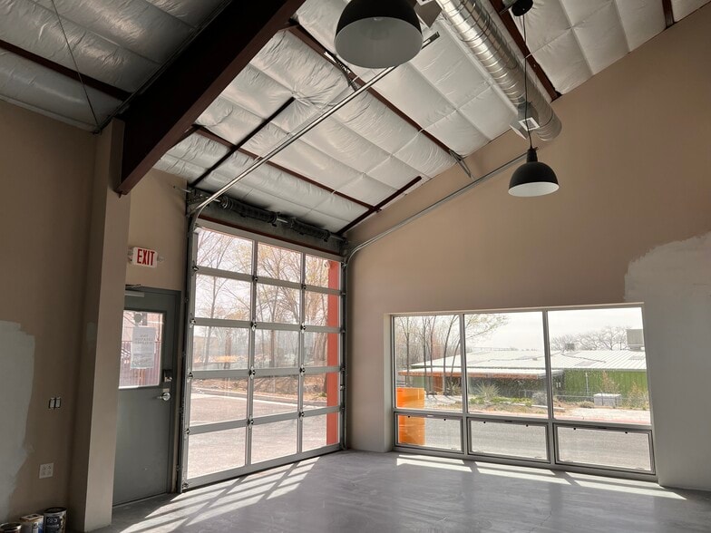 More Photos Of 1300 Rufina Cir, Santa Fe Office For Lease