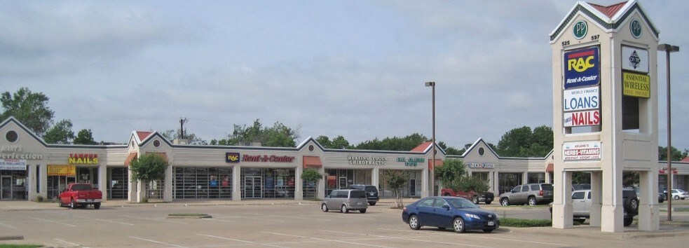 More Photos Of 525-597 W Pioneer Pky, Grand Prairie General Retail For Lease