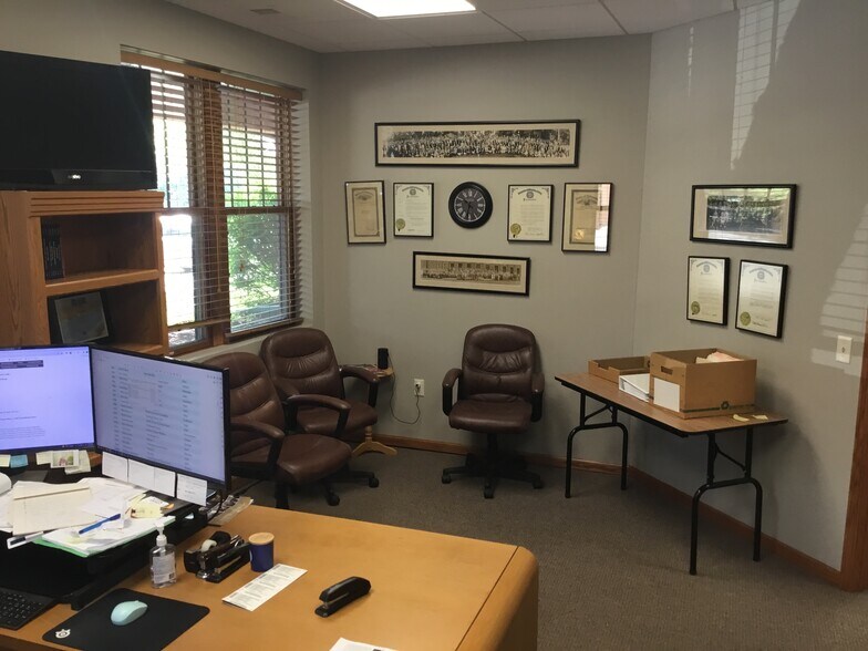 More Photos Of 5935 S 56th St, Lincoln Office For Lease