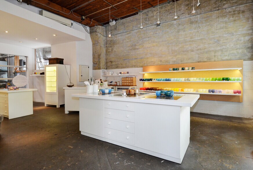 More Photos Of 3406 E Union St, Seattle Office For Sale