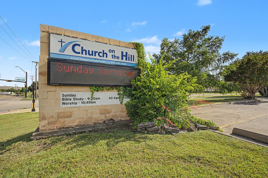 More Photos Of 2111 Skyline Dr, Mesquite Religious Facility For Sale