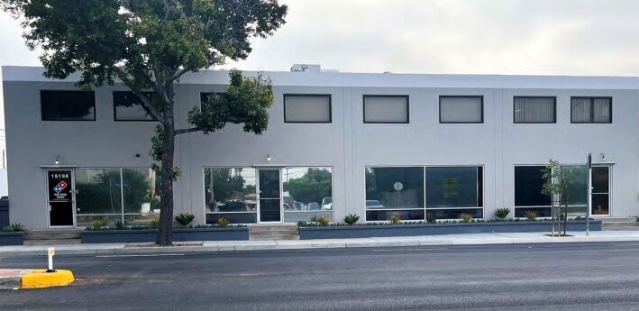 Primary Photo Of 15144-15204 Downey Ave, Paramount Flex For Lease