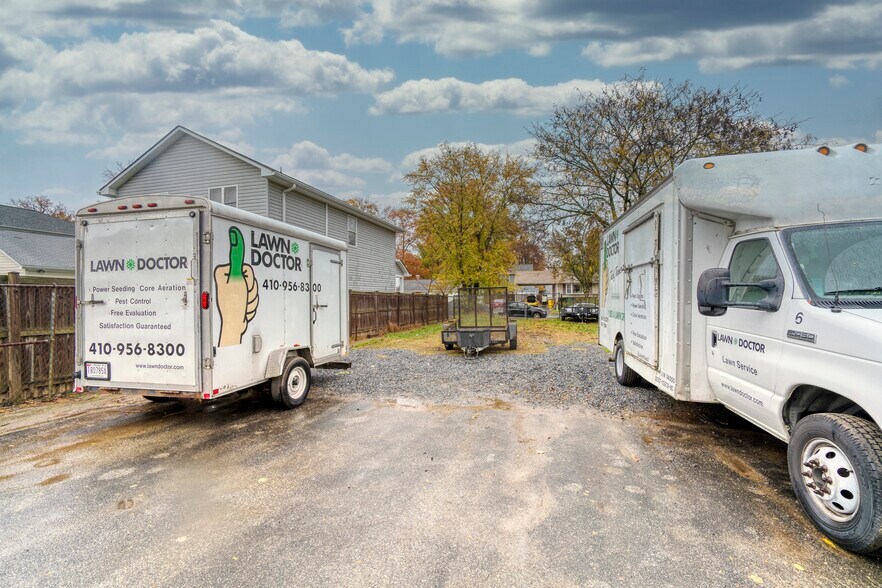 More Photos Of 192 Mayo Rd, Edgewater Light Manufacturing For Sale