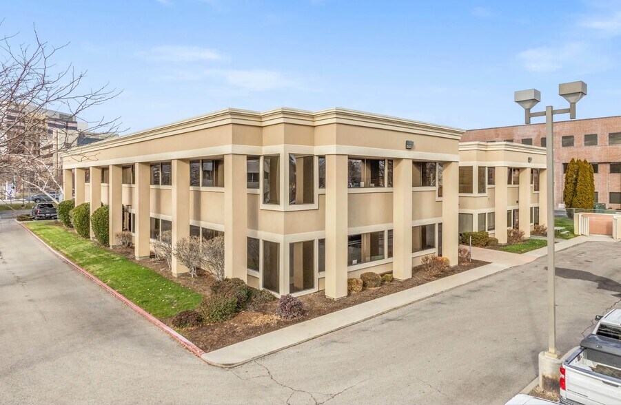 More Photos Of 1070 N Curtis Rd, Boise Medical For Lease