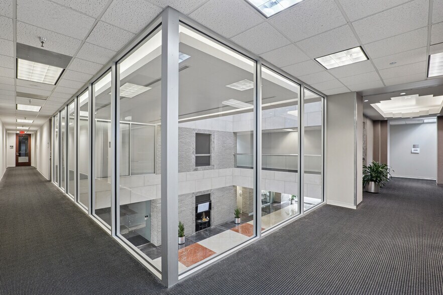 More Photos Of 3027 Marina Bay Dr, League City Office For Lease