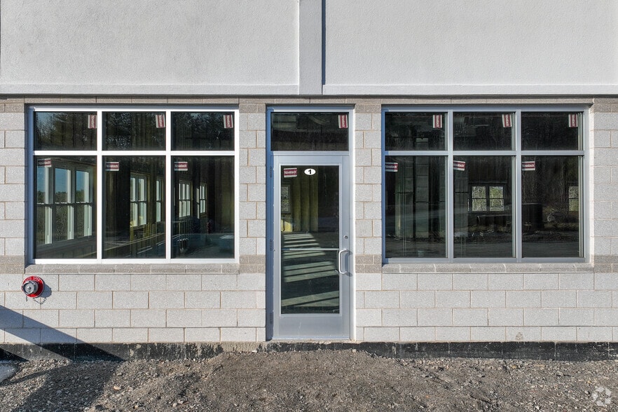 More Photos Of 64 Forest Ridge Dr, Rowley Light Distribution For Lease