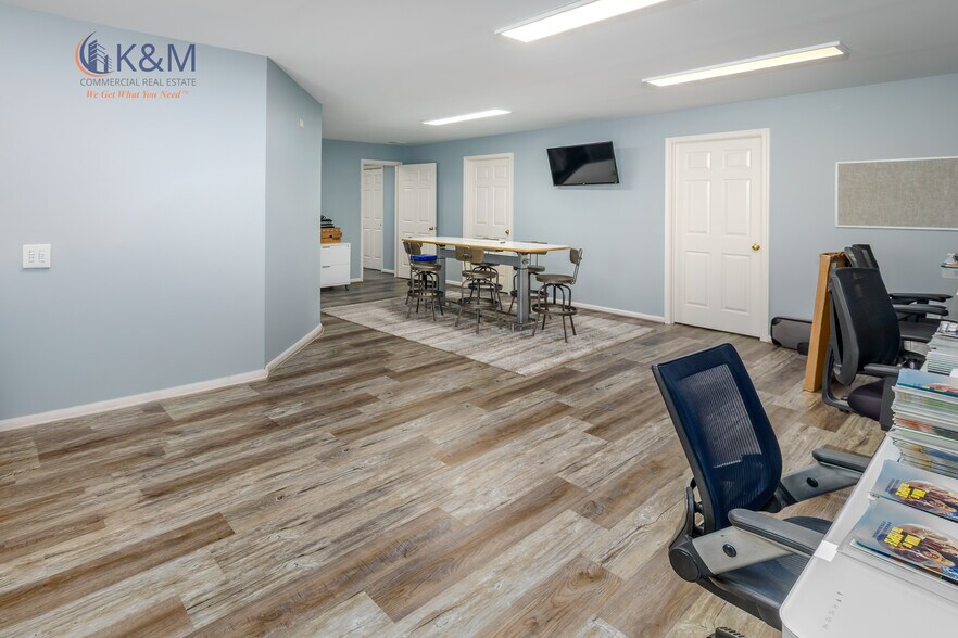More Photos Of 10520 Warwick Ave, Fairfax Medical For Sale