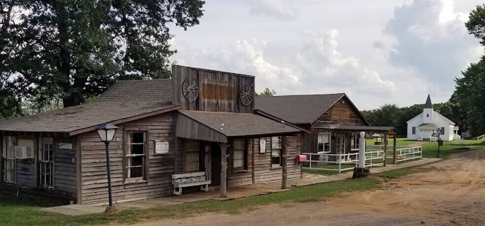More Photos Of 8484 S FM 372, Gainesville Lodge Meeting Hall For Sale