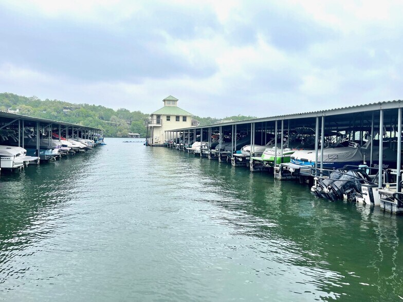 More Photos Of 2219 Westlake Dr, Austin Office For Lease