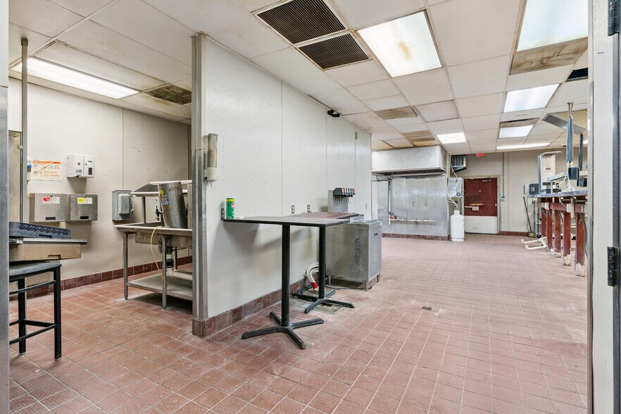 More Photos Of 1025 Magnolia Bluff Way SW, Darien Restaurant For Sale