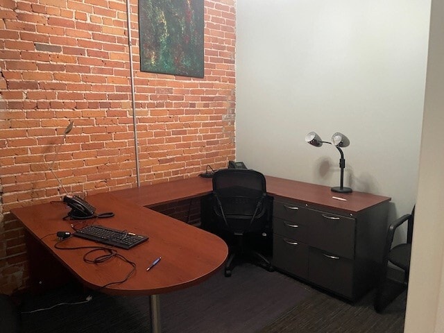 More Photos Of 13-25 Railroad Sq, Haverhill Office Residential For Lease