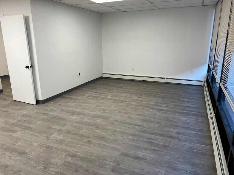 More Photos Of 92-29 Queens Blvd, Rego Park Apartments For Lease