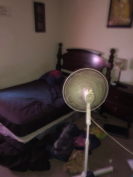 More Photos Of 923 Market St, Marcus Hook Apartments For Sale