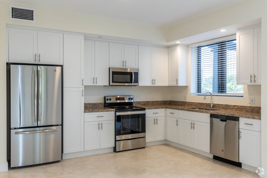 More Photos Of 1091 Galiano St, Coral Gables Apartments For Sale