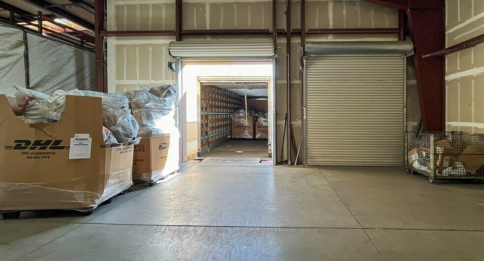 More Photos Of 96 S West Ave, Fresno Warehouse For Lease
