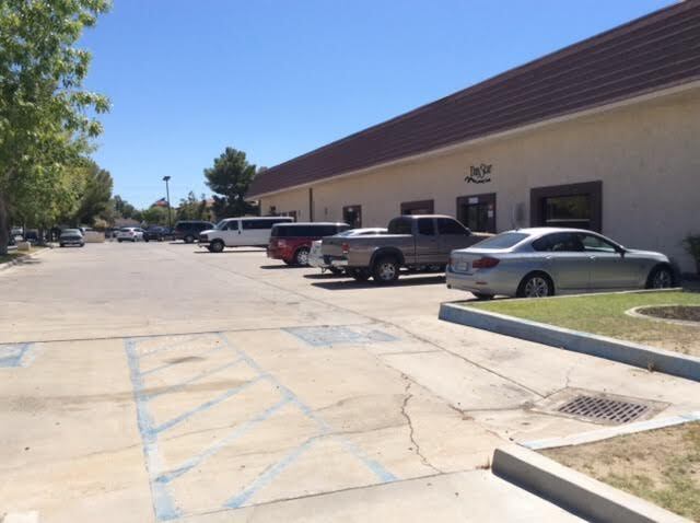 More Photos Of 640-646 W Lancaster Blvd, Lancaster Storefront Retail Office For Sale