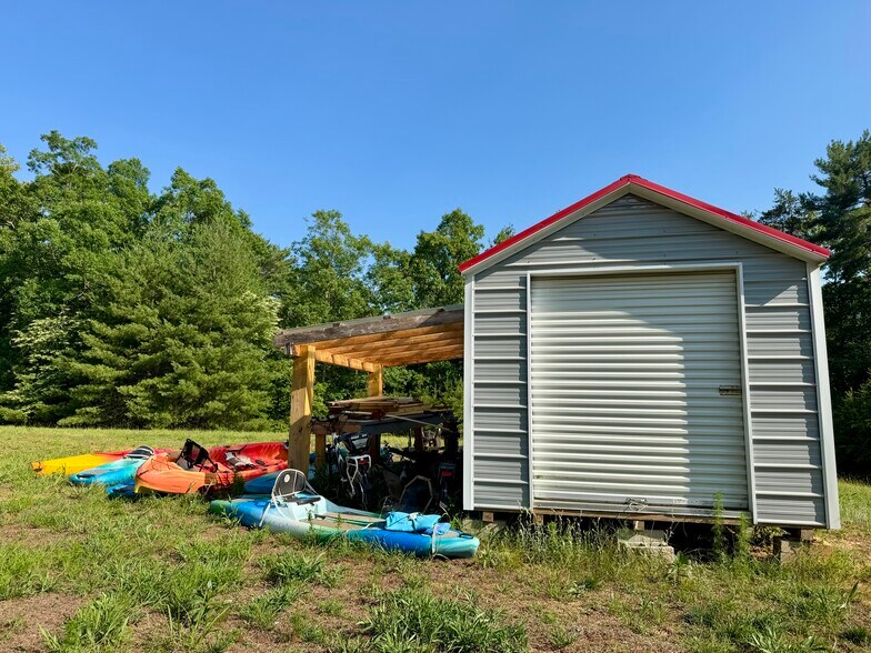 More Photos Of 4265 Goose Point Rd, Bassett Marina For Sale