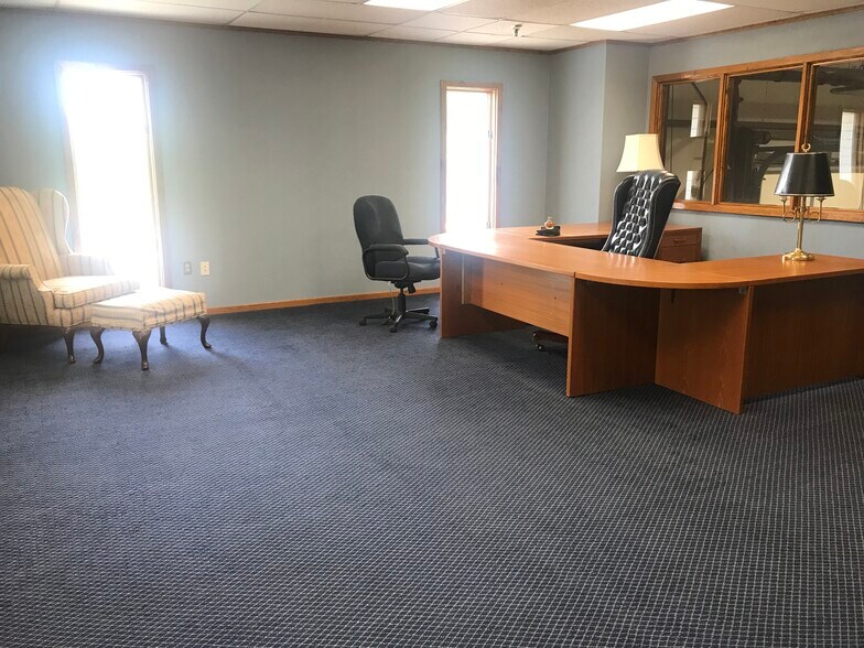 More Photos Of 10109 Giles Run Rd, Lorton Distribution For Lease