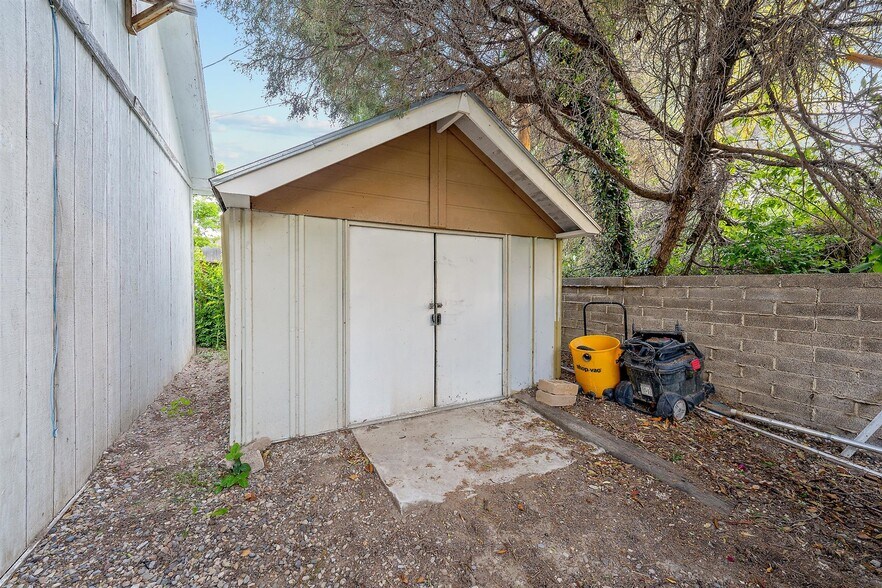 More Photos Of 1106 E 4500 S, Millcreek Office Residential For Sale