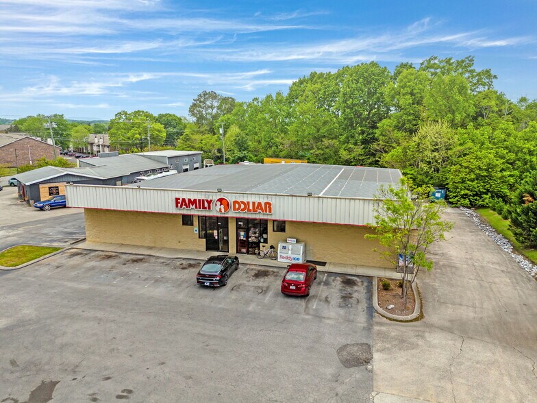 More Photos Of 7307 Lee Hwy, Chattanooga Supermarket For Lease