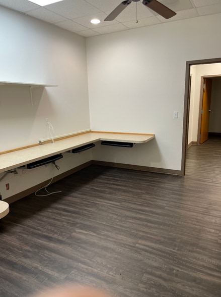 More Photos Of 4102 Old Jacksboro Hwy, Wichita Falls Medical For Lease