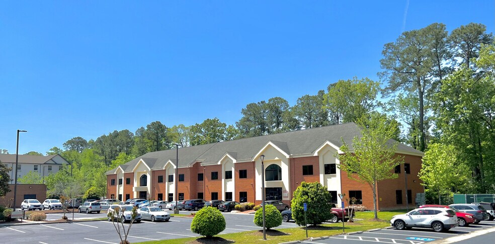 More Photos Of 11719-B Jefferson Ave, Newport News Unknown For Lease