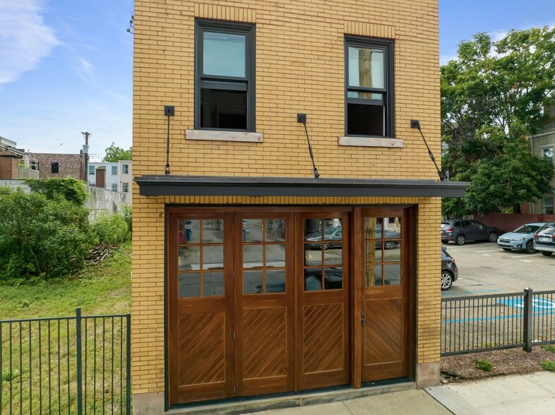 More Photos Of 711 James St, Pittsburgh Storefront Retail Residential For Sale