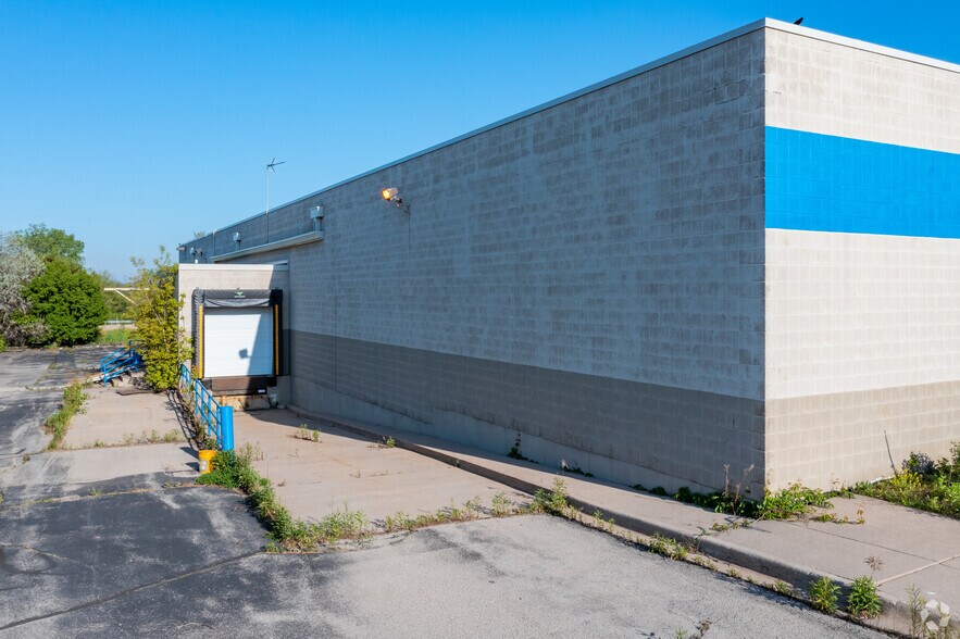 More Photos Of 535 N Westhill Blvd, Appleton Freestanding For Lease