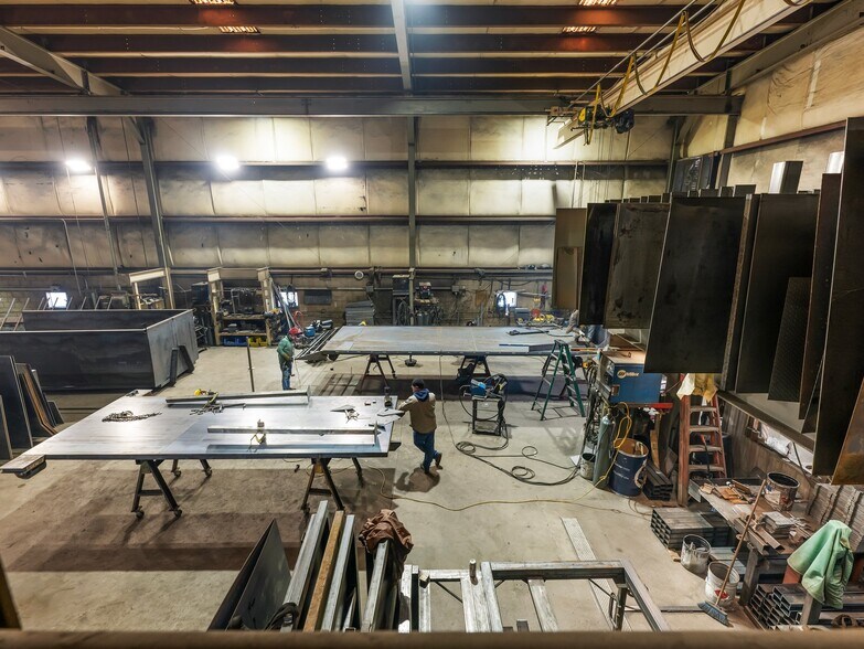 More Photos Of 1205 Industrial Blvd, Gainesville Warehouse For Sale