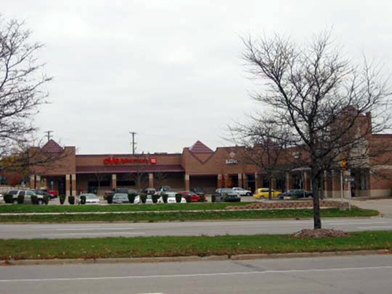 More Photos Of 42886-42934 Woodward Ave, Bloomfield Hills Unknown For Lease