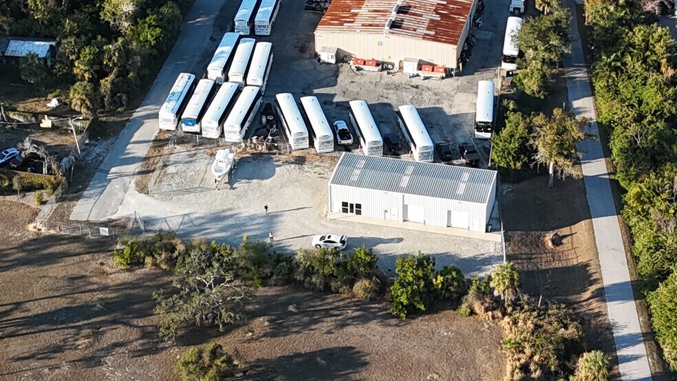 Primary Photo Of 608 Central Ave, Nokomis Warehouse For Lease