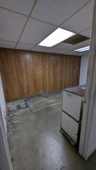 More Photos Of 6131 Quail Valley Ct, Riverside Manufacturing For Lease