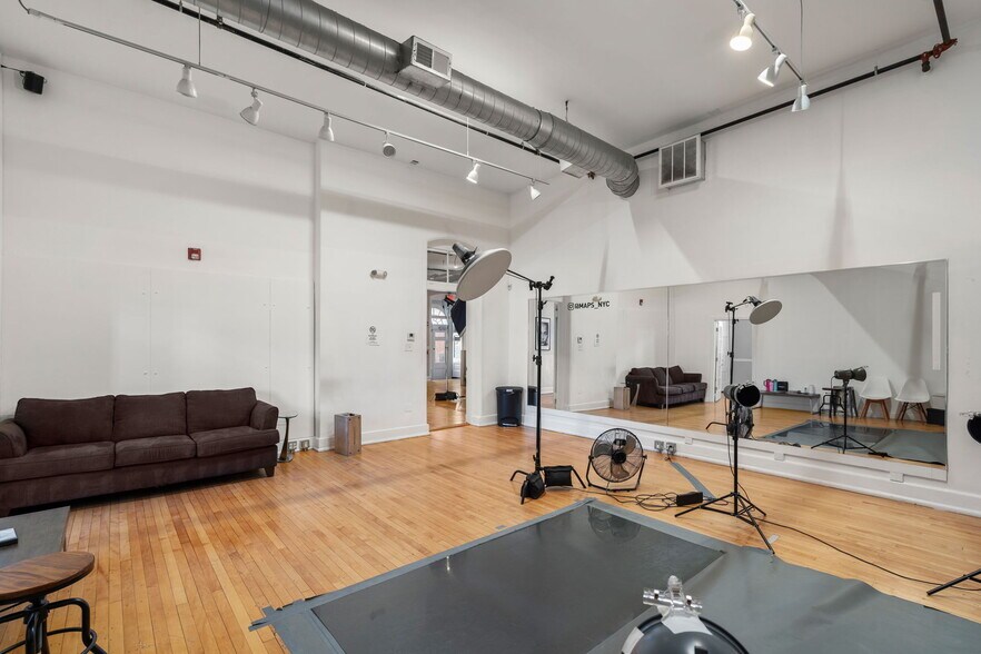 More Photos Of 24 Cambridge St, Charlestown Loft Creative Space For Sale