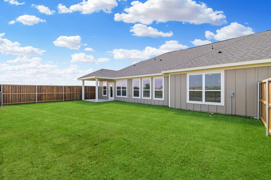 More Photos Of 4059 Clovis St, Midlothian Multifamily For Sale