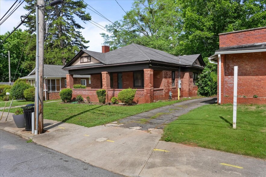 More Photos Of 2741 Church St, Atlanta Office Residential For Sale