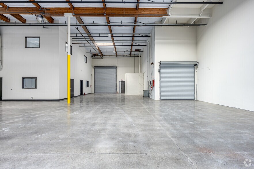More Photos Of 7617-7621 Somerset Blvd, Paramount Unknown For Lease